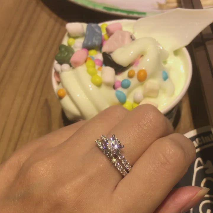 BA5 - U PAVE ROUNDED WEDDING RING